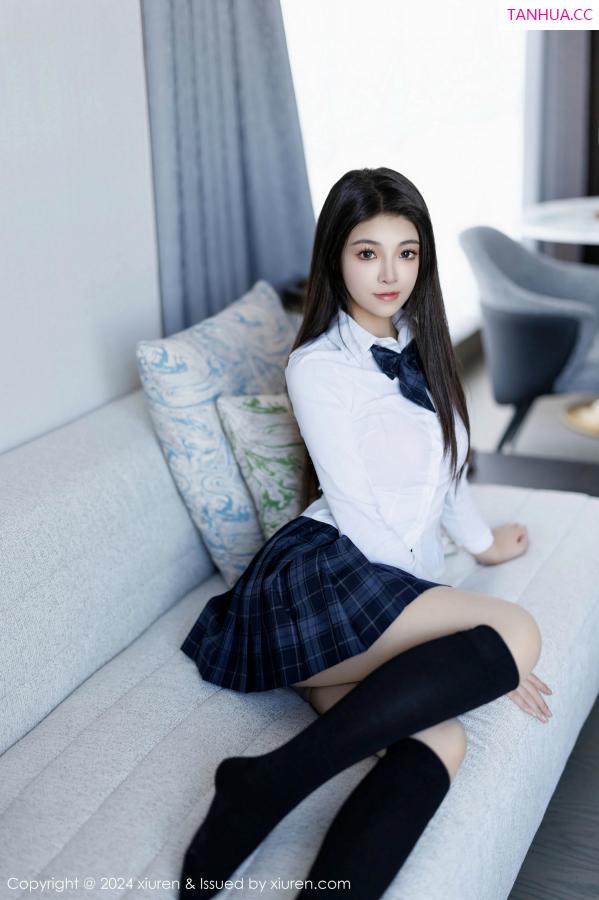   [XiuRen]高清写真图 2024.12.30 No.9682 初梦瑶 短裙美腿第24张图片
